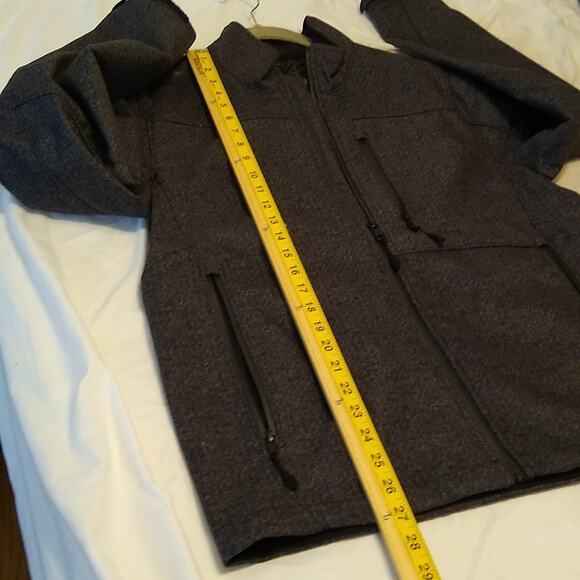 Vince Camuto women's size medium biker jacket. Warm - Picture 9 of 9